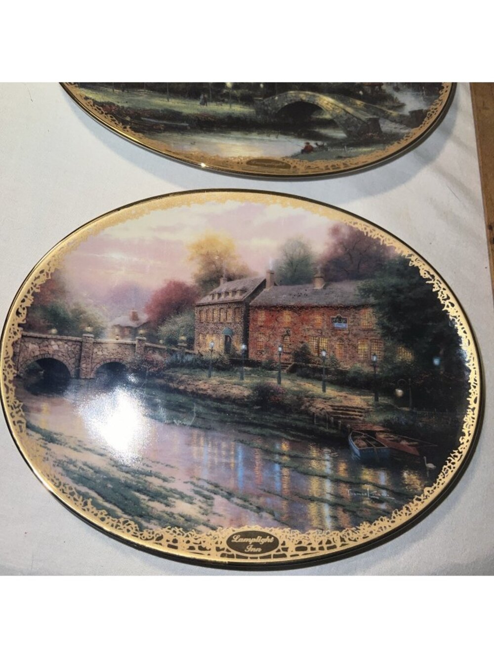 Bradford Exchange Thomas Kinkade 3 Plates Lamplight In bridge, And Country Lot